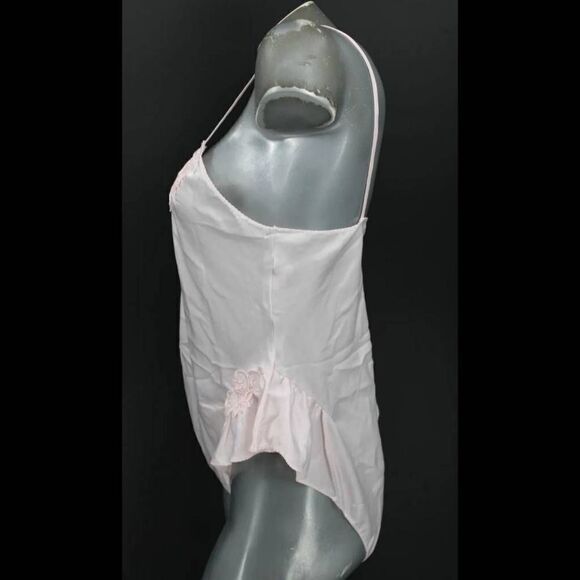 Vintage Amaretta Lingerie Teddy Romper Pink Small USA.


Sku RR19 - Picture 6 of 10